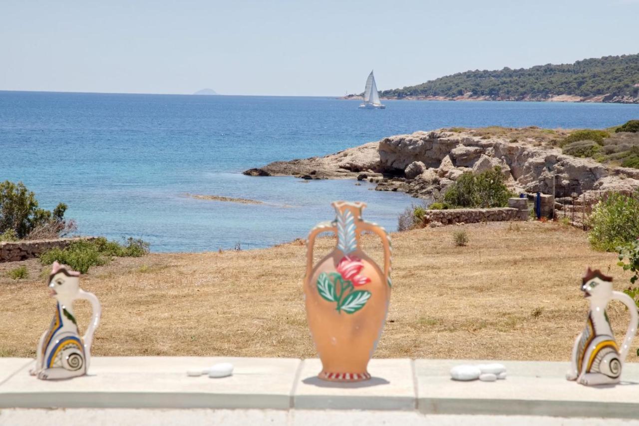Aroura Homes 4Br Beachfront Villa Spétses Dış mekan fotoğraf