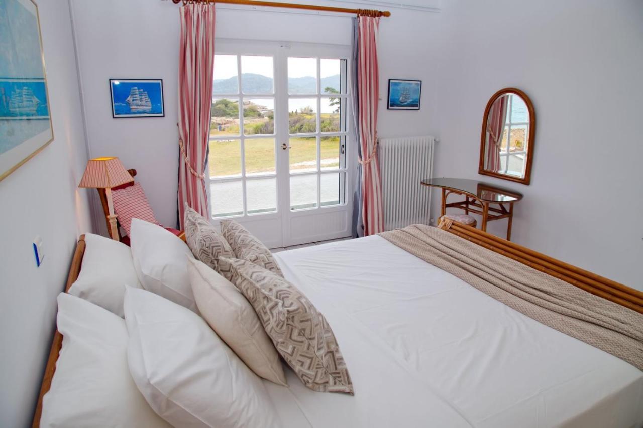 Aroura Homes 4Br Beachfront Villa Spétses Dış mekan fotoğraf