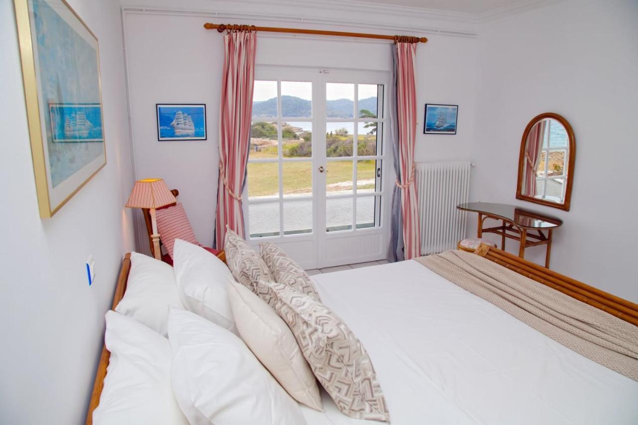 Aroura Homes 4Br Beachfront Villa Spétses Dış mekan fotoğraf