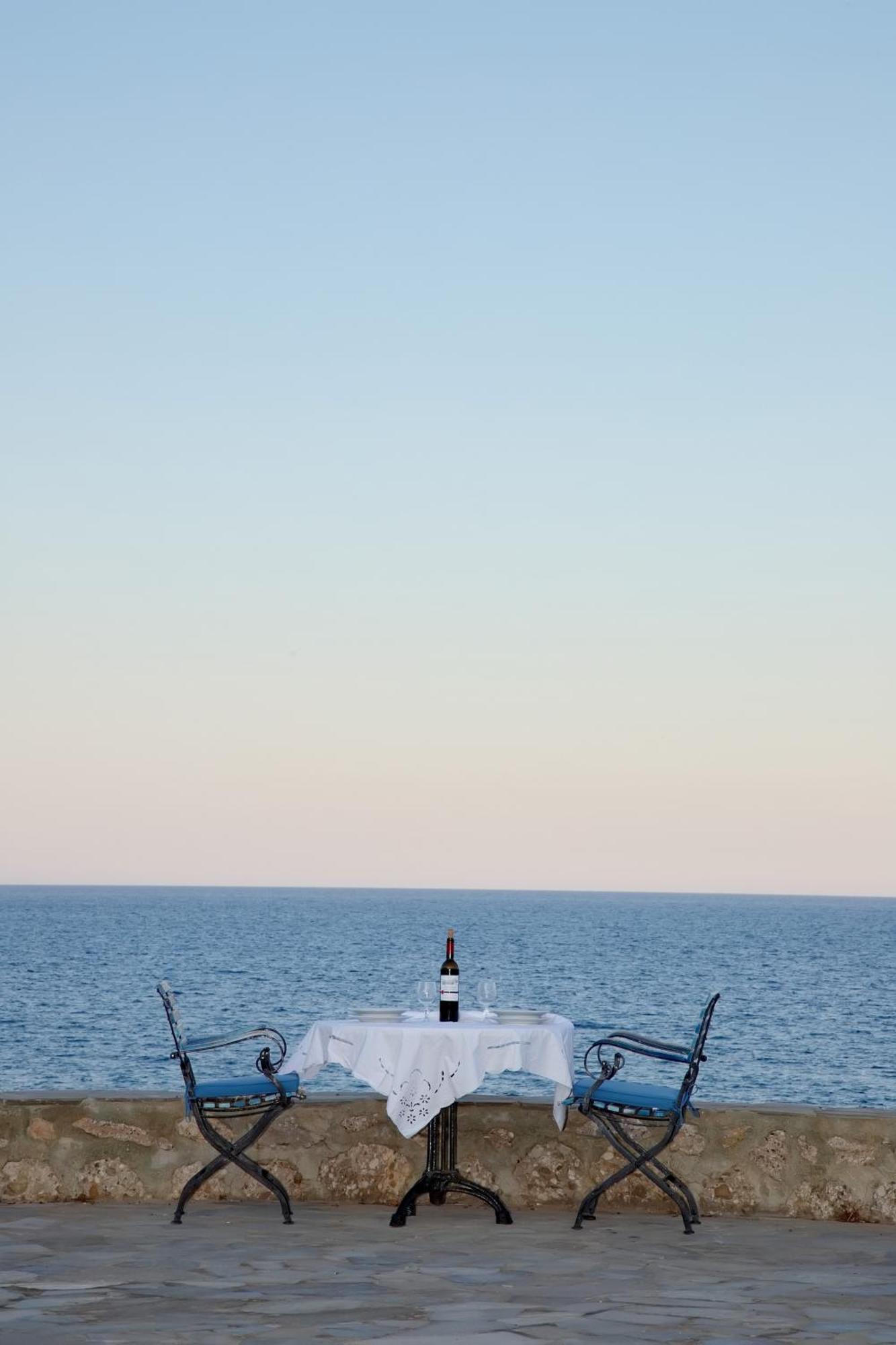 Aroura Homes 4Br Beachfront Villa Spétses Dış mekan fotoğraf